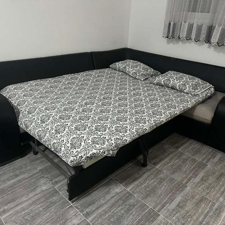 Anita Guest House Tivat Kültér fotó