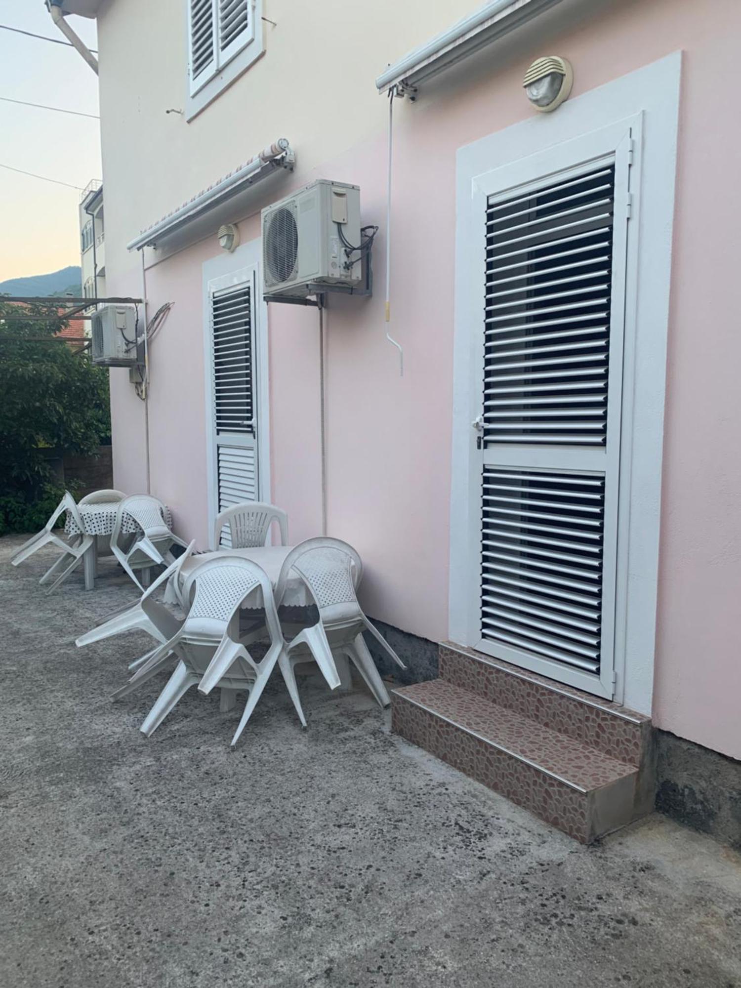 Anita Guest House Tivat Kültér fotó