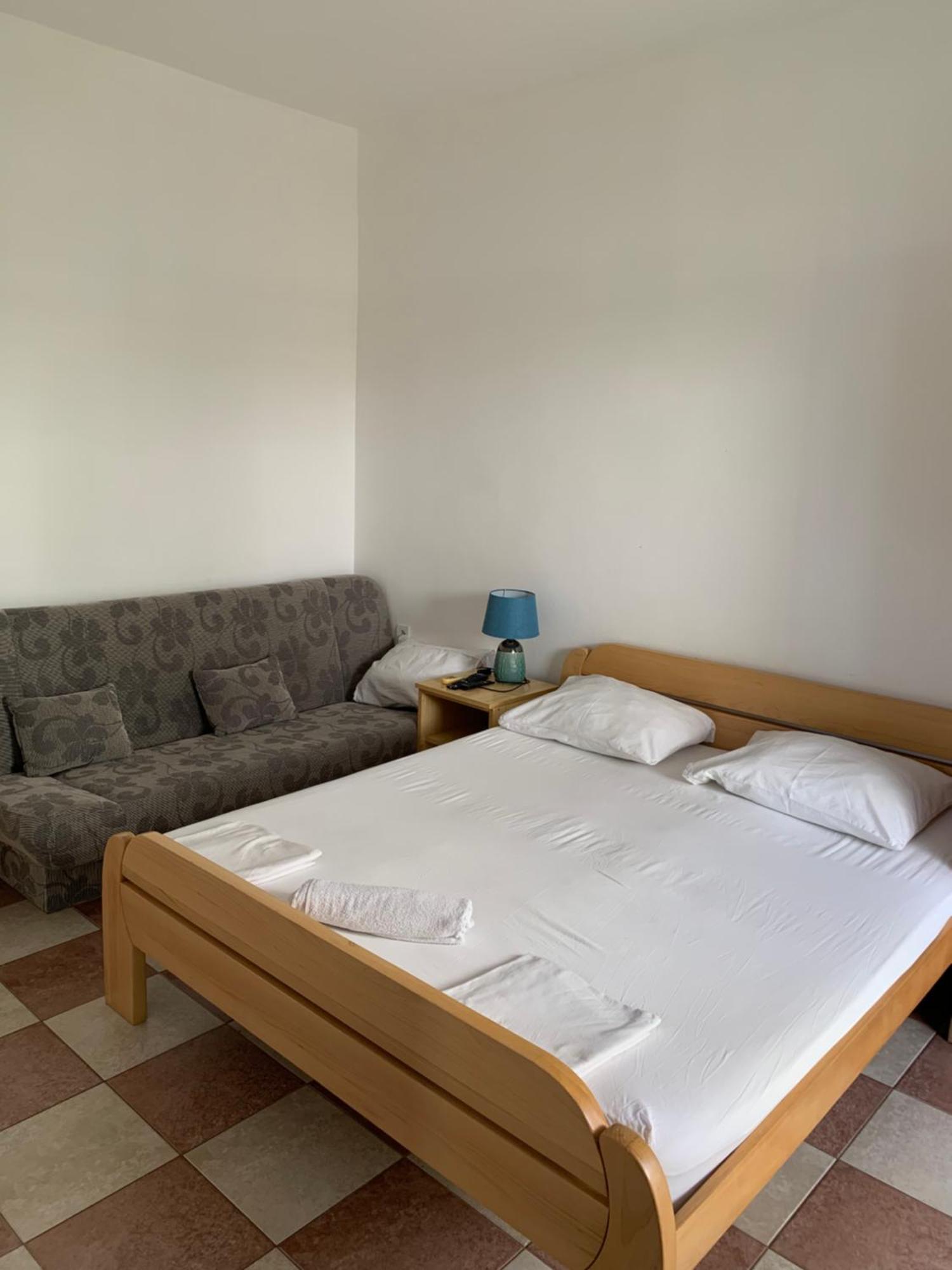 Anita Guest House Tivat Kültér fotó